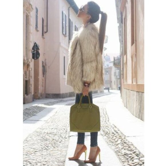 💋BOHO CLAM💋VTG 70s Vibe Lux Chunky Vegan Topped Fox Fur Coat in Beige & Black - Picture 7 of 16